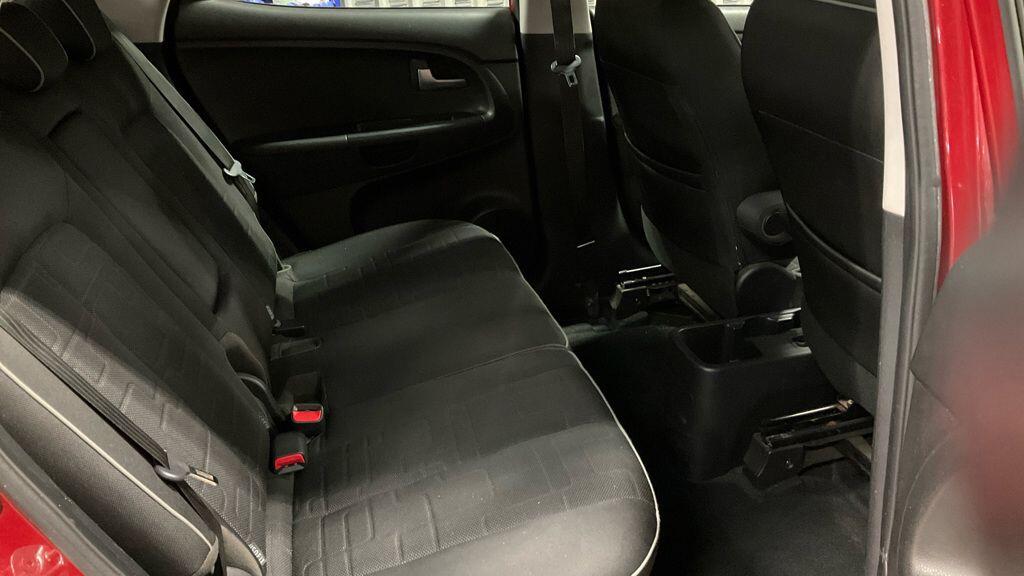 Used Kia Venga 2013 for sale - 77358997: Photo 12