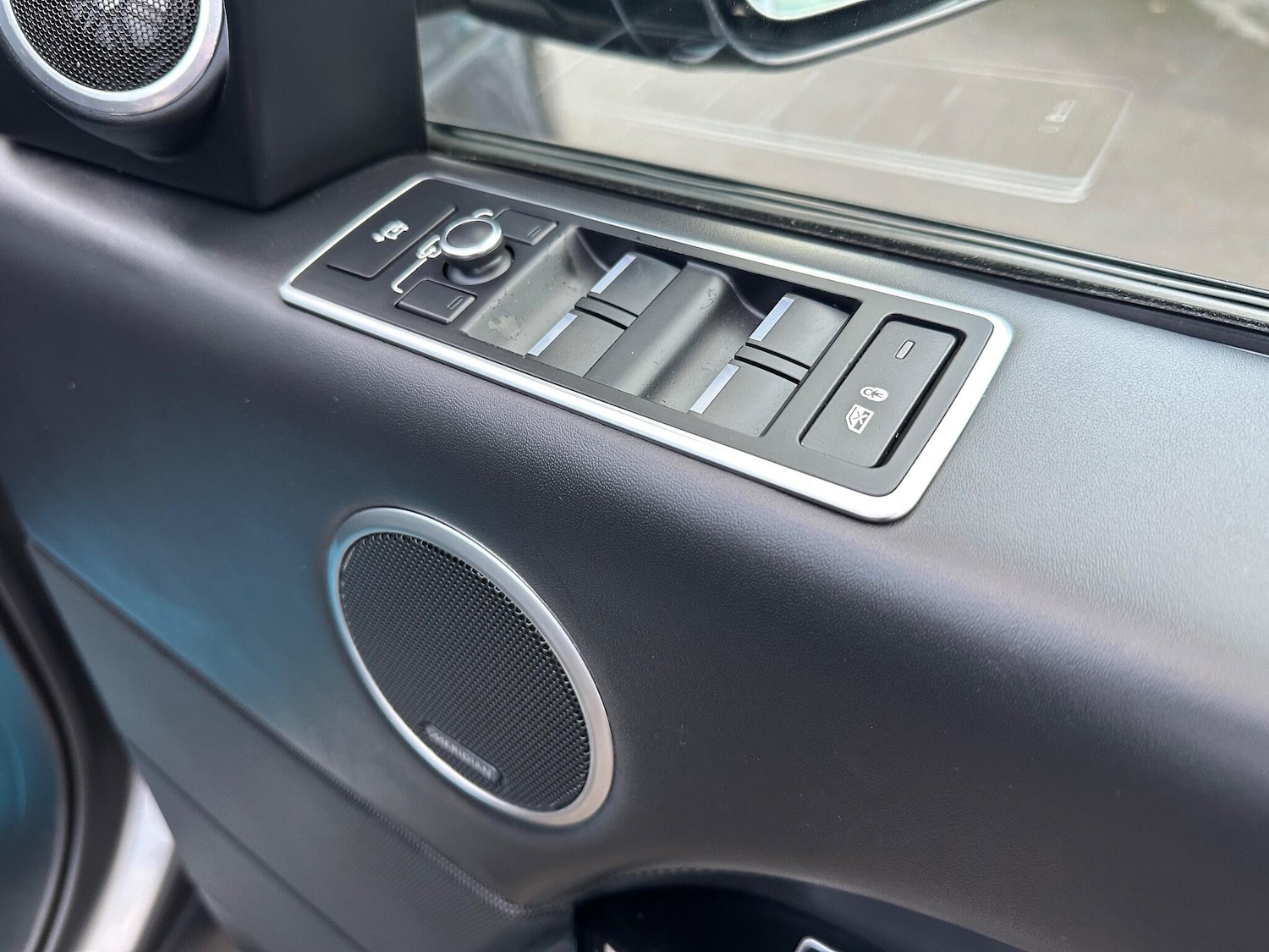 Used Land Rover Range Rover 2017 for sale - 76786715: Photo 17