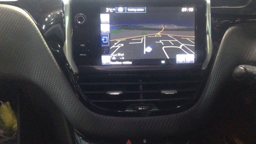 Used Peugeot 2008 2015 for sale - 76765192: Photo 10