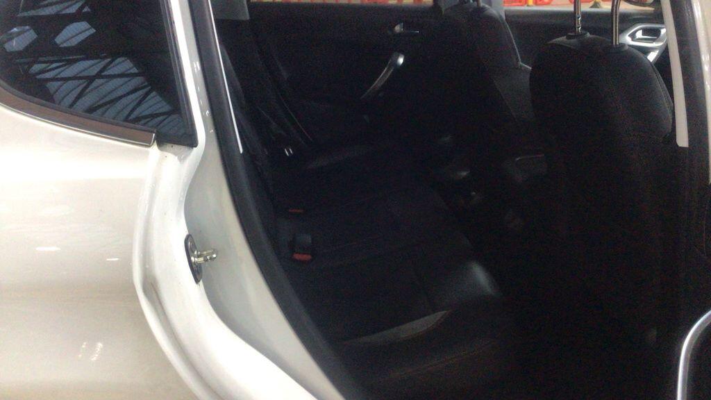 Used Peugeot 2008 2015 for sale - 76765192: Photo 12