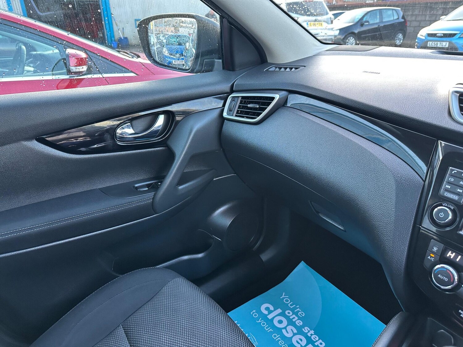 Used Nissan Qashqai 2017 for sale - 76801976: Photo 31