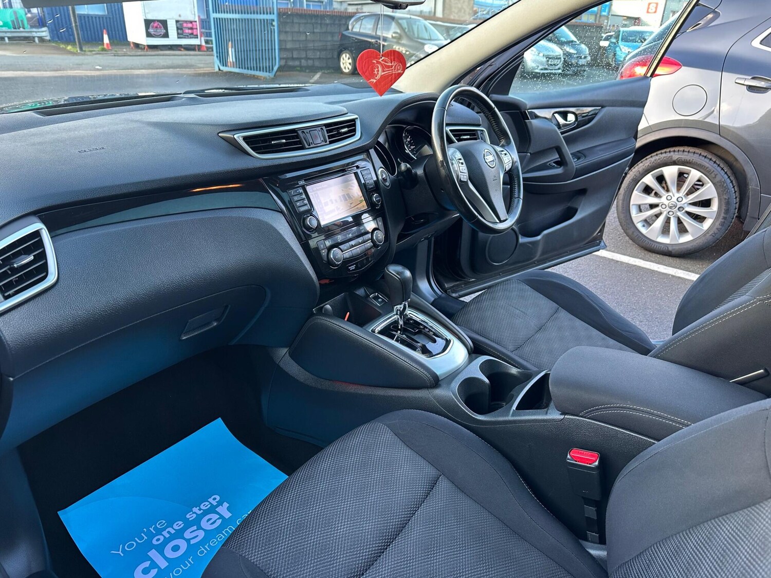 Used Nissan Qashqai 2017 for sale - 76801976: Photo 40