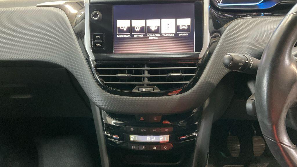 Used Peugeot 2008 2017 for sale - 76549228: Photo 10