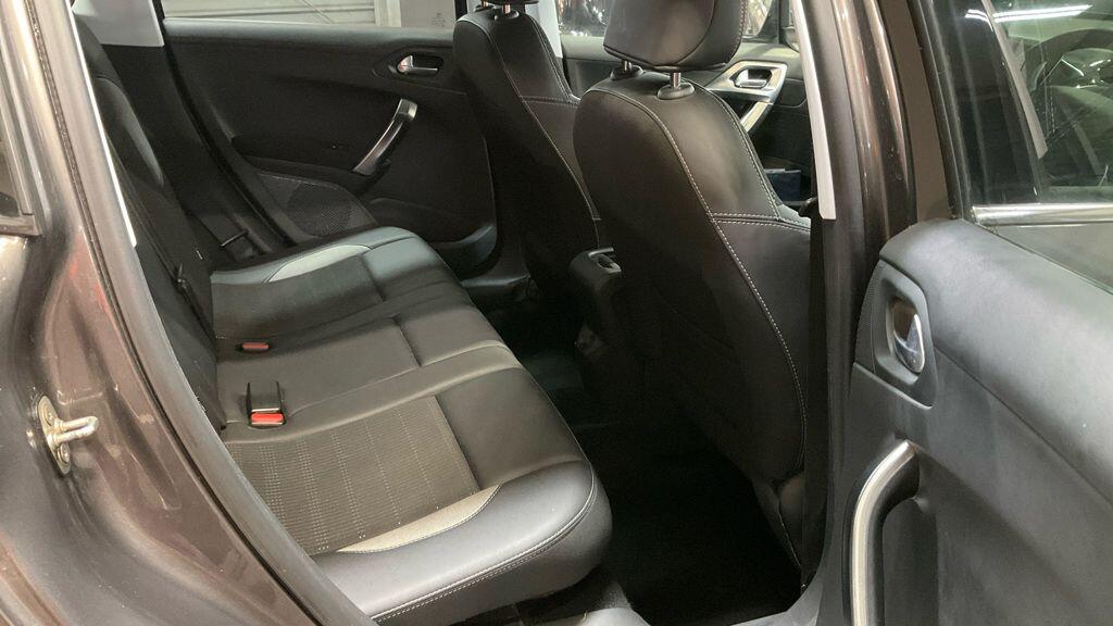 Used Peugeot 2008 2017 for sale - 76549228: Photo 12