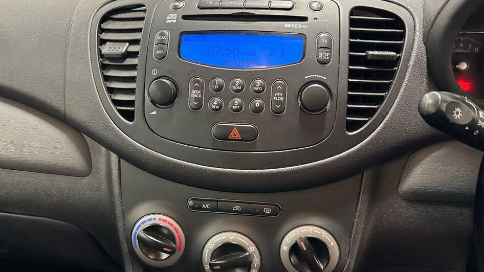 Used Hyundai i10 for sale - 78136149: Photo 10