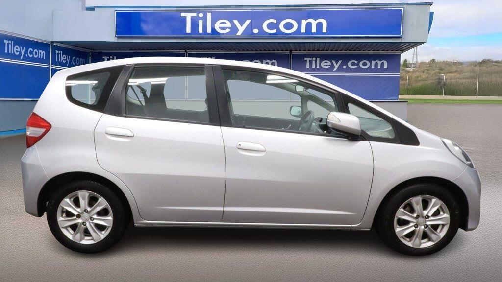Used Honda Jazz 2013 for sale - 76671328: Photo 6