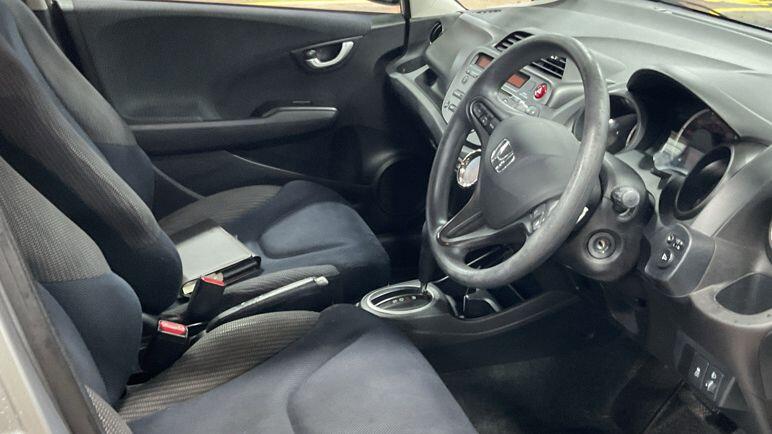 Used Honda Jazz 2013 for sale - 76671328: Photo 9