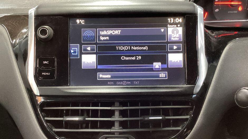 Used Peugeot 208 2015 for sale - 76935892: Photo 10