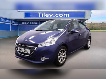Used Peugeot 208 2015 for sale - 76935892: Photo