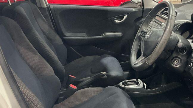 Used Honda Jazz 2015 for sale - 77057445: Photo 3