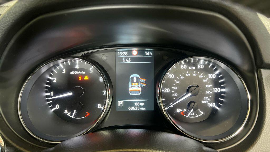 Used Nissan Qashqai 2015 for sale - 76294587: Photo 11