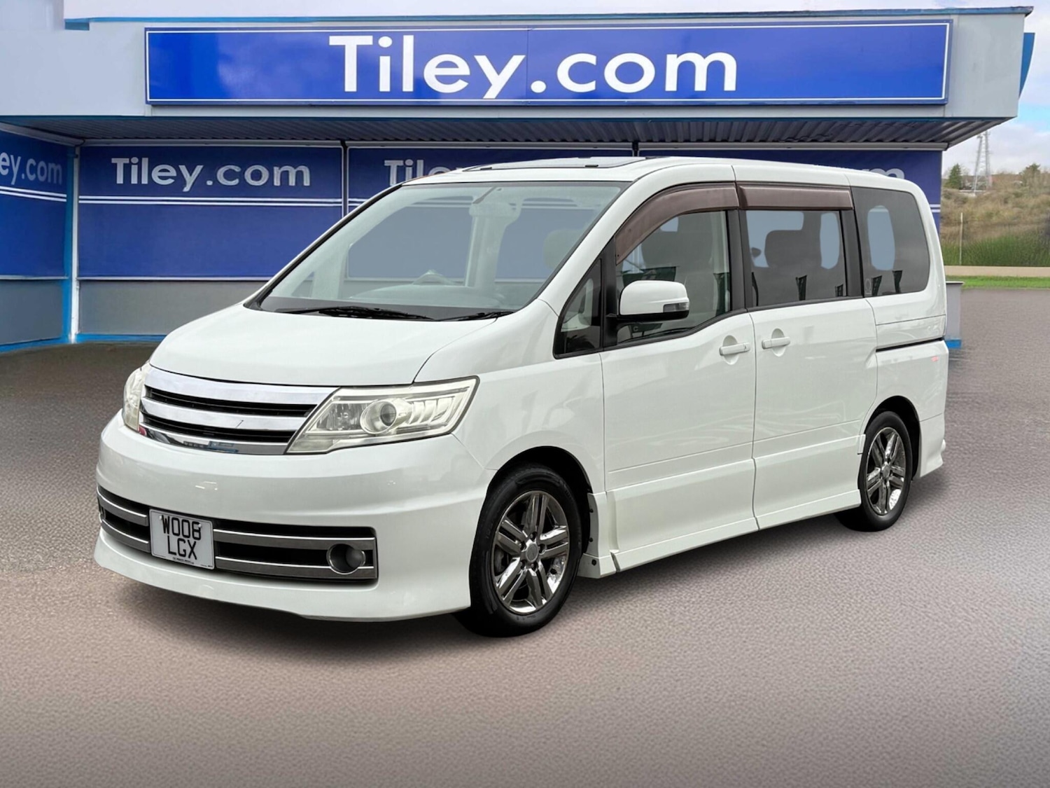 Used Nissan Serena 2018 for sale - 76597333: Photo 4