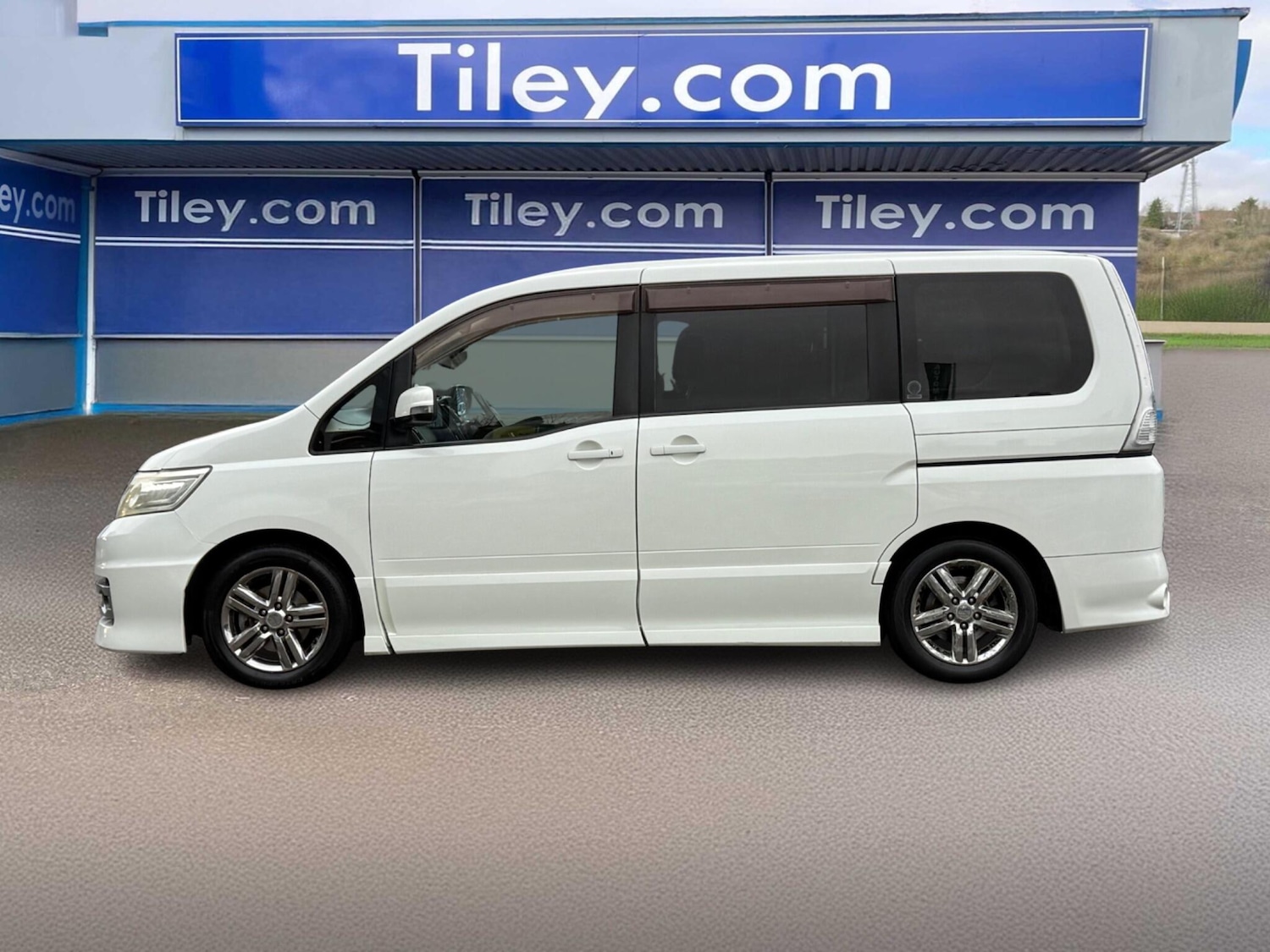 Used Nissan Serena 2018 for sale - 76597333: Photo 5