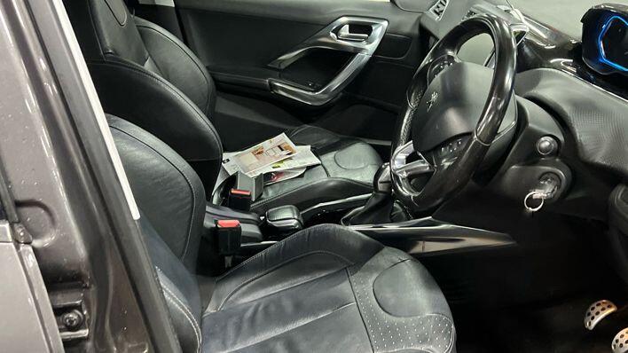 Used Peugeot 2008 2015 for sale - 77057169: Photo 3