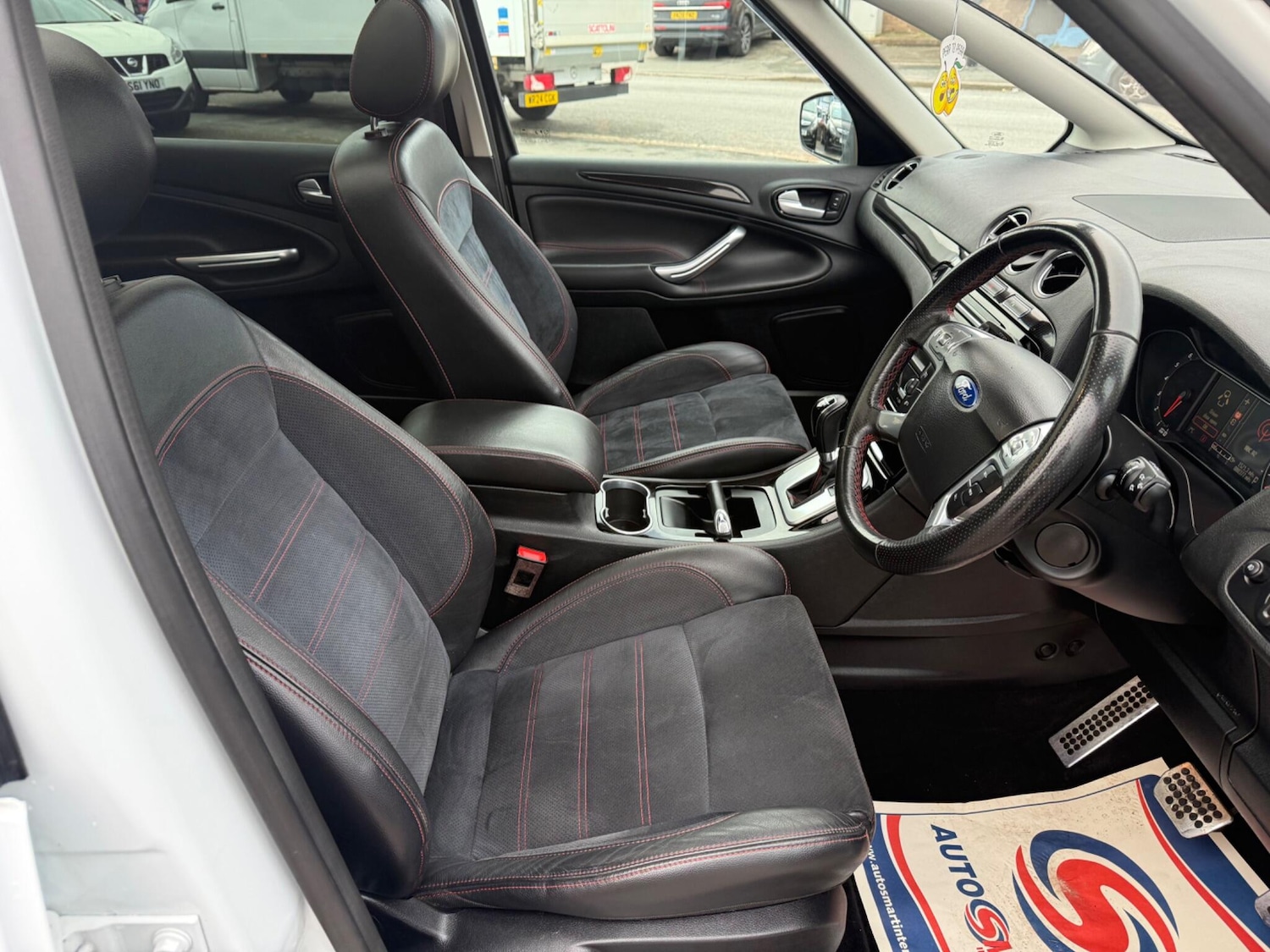 Used Ford S-Max 2013 for sale - 77330854: Photo 10