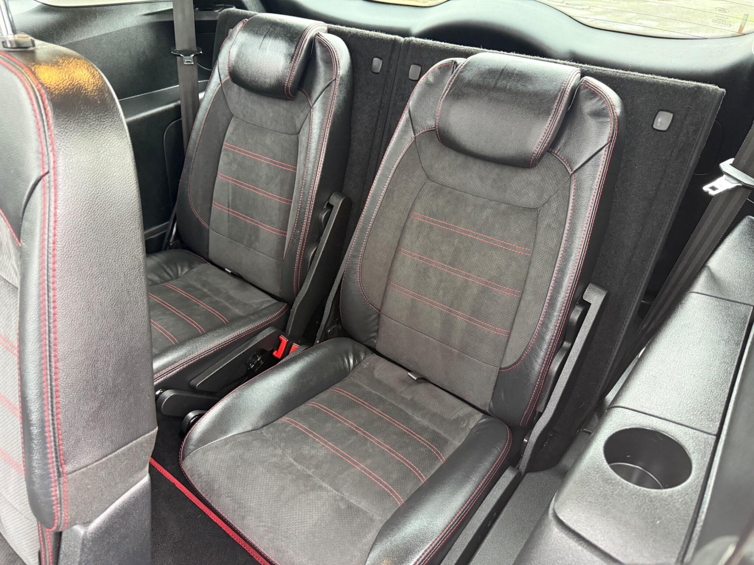 Used Ford S-Max 2013 for sale - 77330854: Photo 24