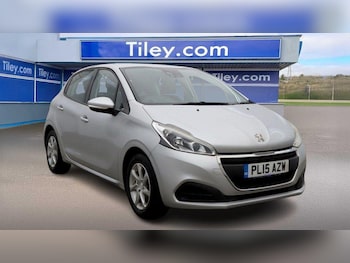 Peugeot - 208
