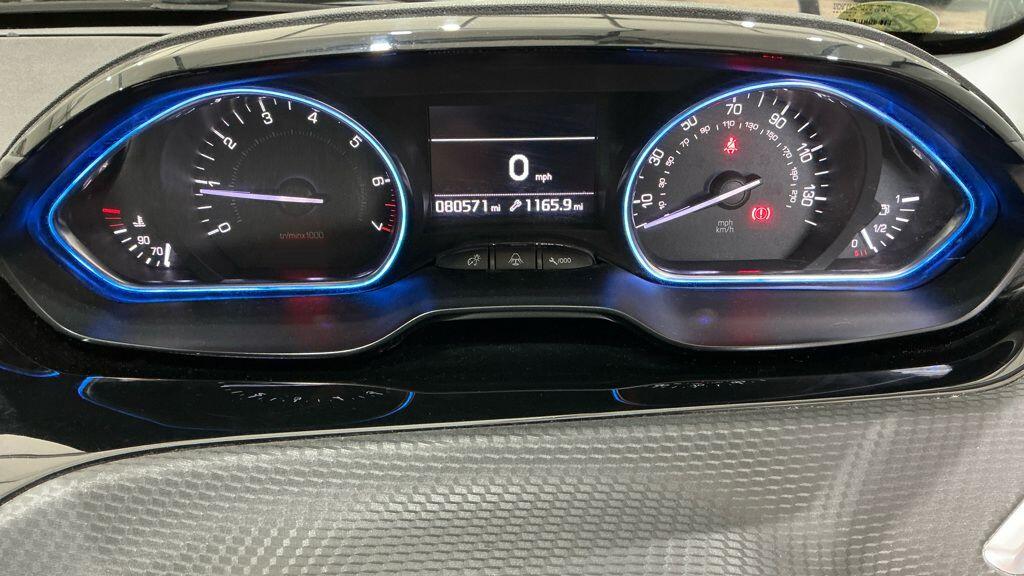 Used Peugeot 2008 2016 for sale - 76457312: Photo 10