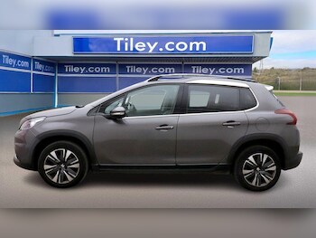 Used Peugeot 2008 2016 for sale - 76457312: Photo