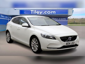 2025 (14) - 1.6 T4 SE Lux Euro 5 (s/s) 5dr