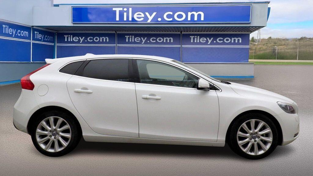 Used Volvo V40 2025 for sale - 76742477: Photo 6