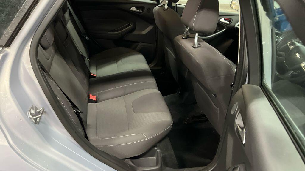 Used Ford Focus 2011 for sale - 76549130: Photo 12