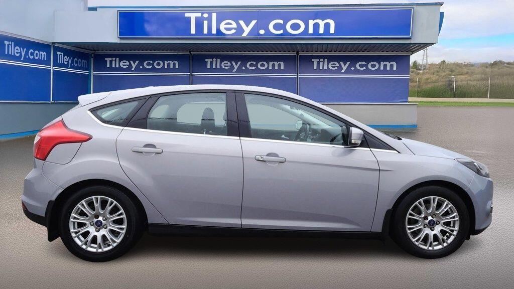Used Ford Focus 2011 for sale - 76549130: Photo 6