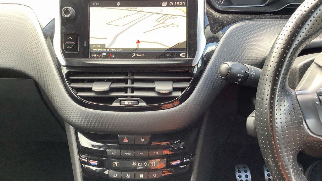 Used Peugeot 208 for sale - 78136033: Photo 10