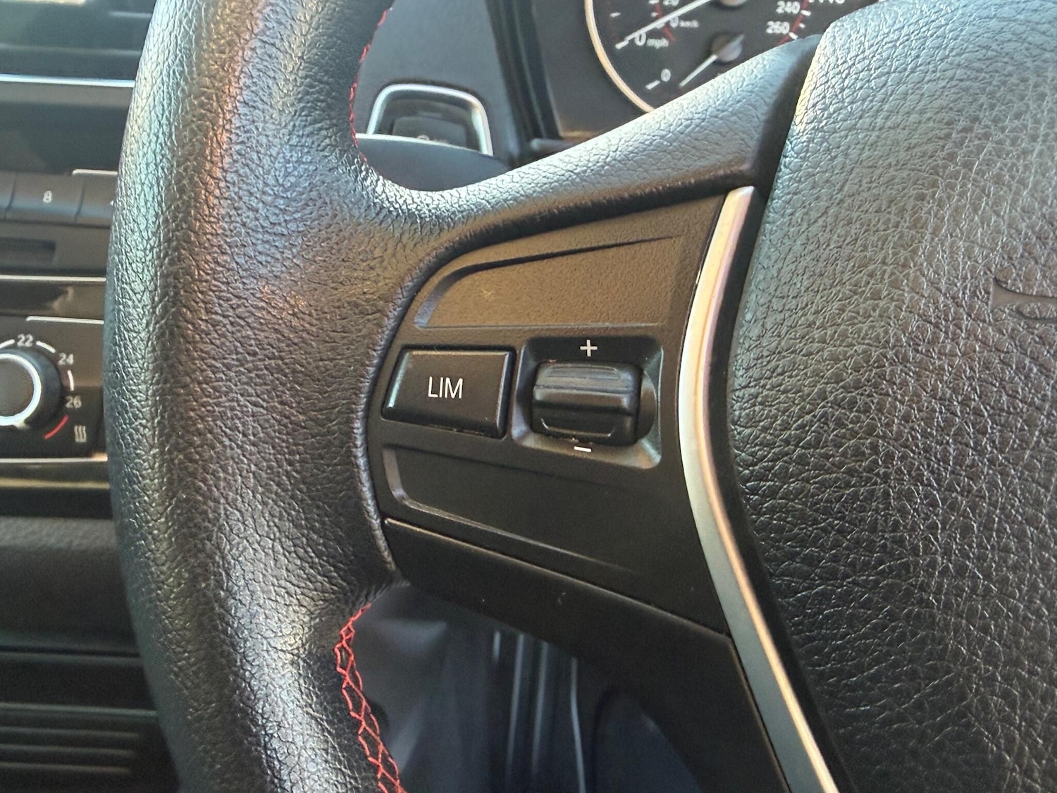 Used BMW 2 Series 2015 for sale - 77098126: Photo 17