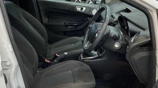 Used Ford Fiesta 2015 for sale - 76573236: Photo 9