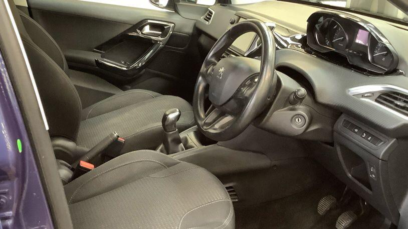 Used Peugeot 208 2016 for sale - 76771676: Photo 9