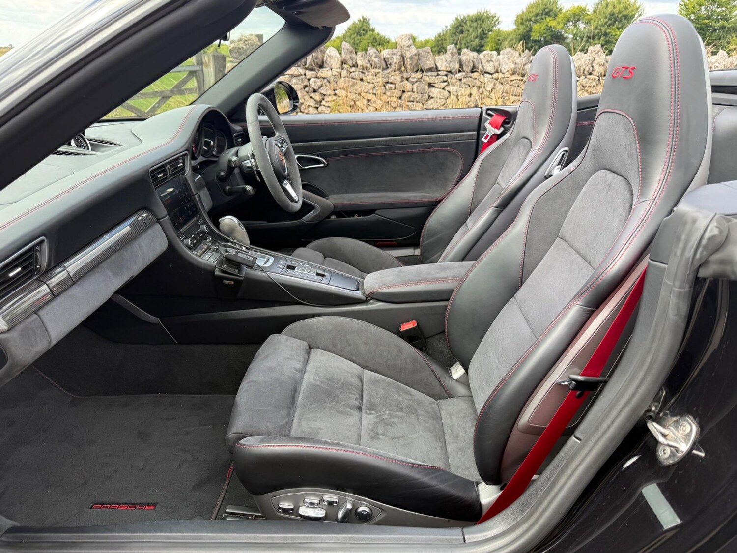 Used Porsche 911 for sale - 76337382: Photo 33