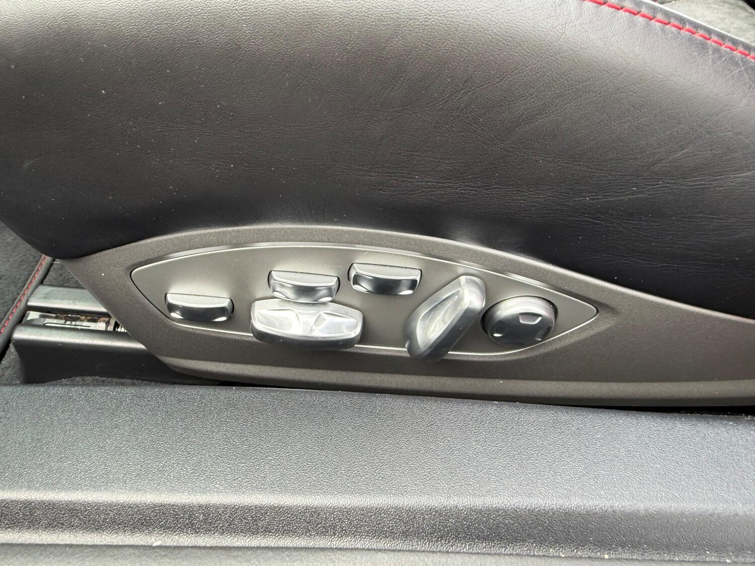 Used Porsche 911 for sale - 76337382: Photo 34