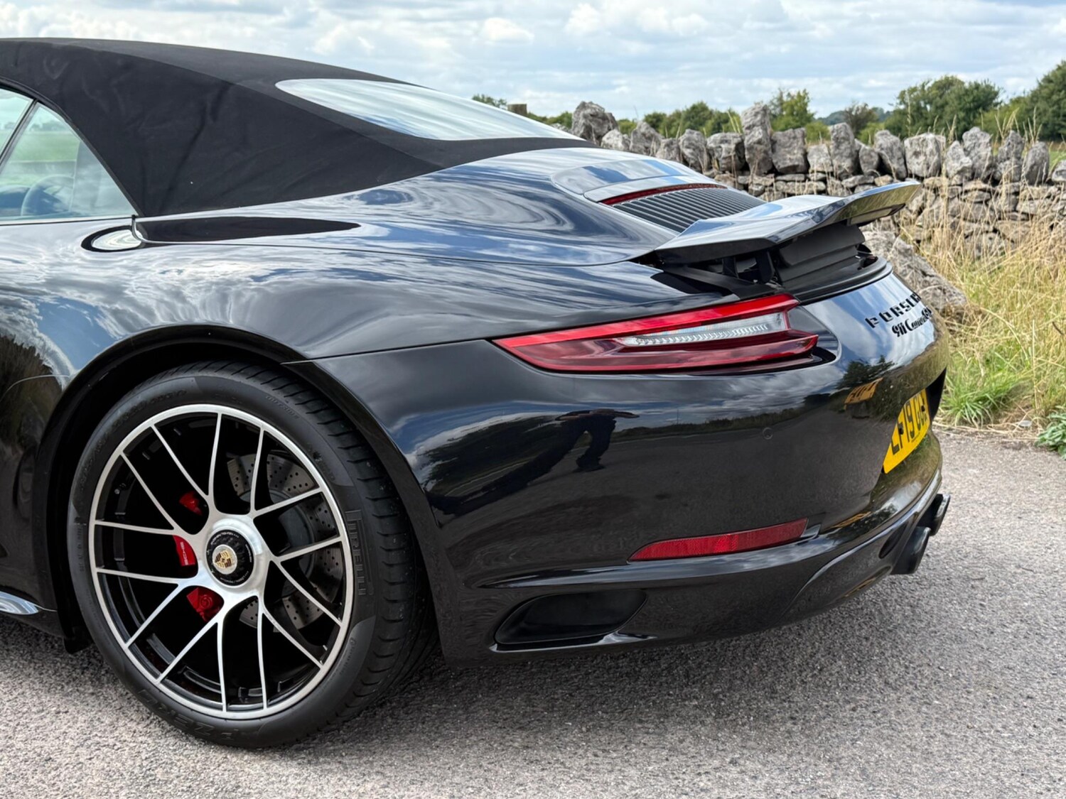 Used Porsche 911 for sale - 76337382: Photo 39