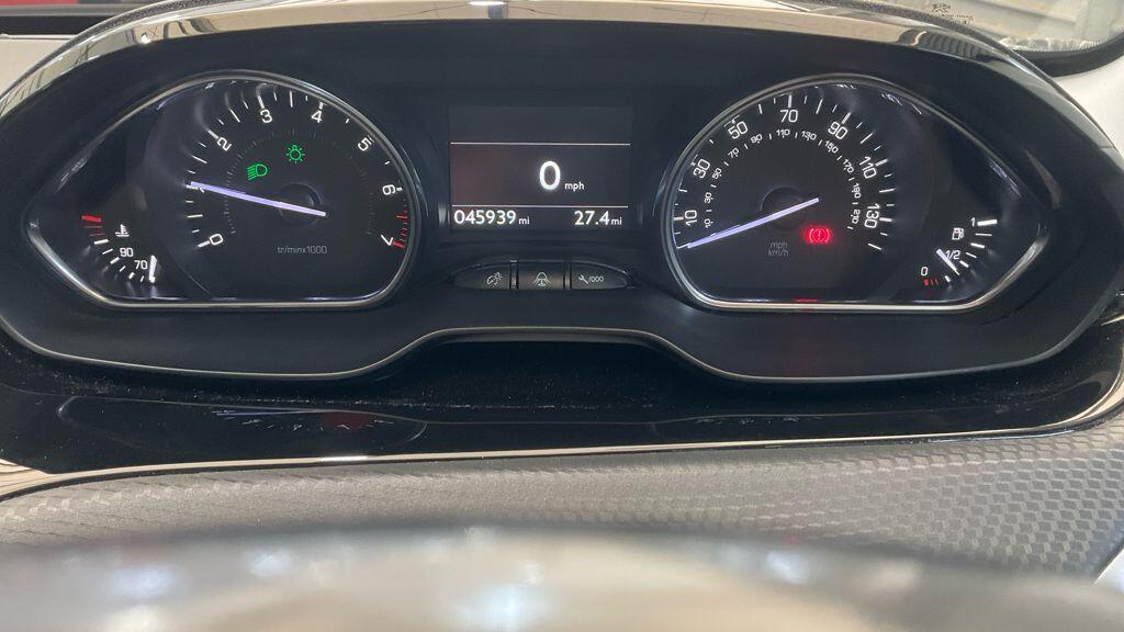 Used Peugeot 2008 2018 for sale - 77925836: Photo 11