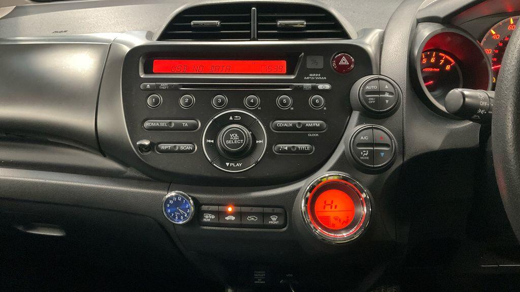 Used Honda Jazz 2014 for sale - 77314833: Photo 10