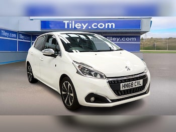 Peugeot - 208