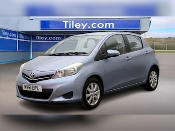 Used Toyota Yaris 2011 for sale - 76671704: Photo