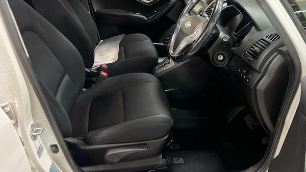 Used Hyundai Ix20 2014 for sale - 76214989: Photo 8