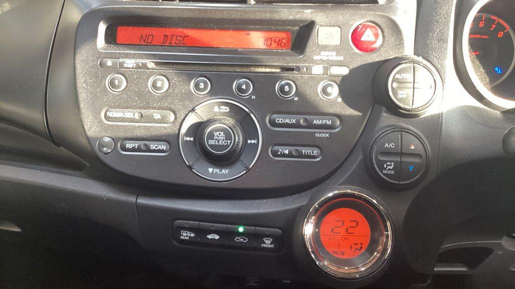 Used Honda Jazz 2015 for sale - 77057331: Photo 5