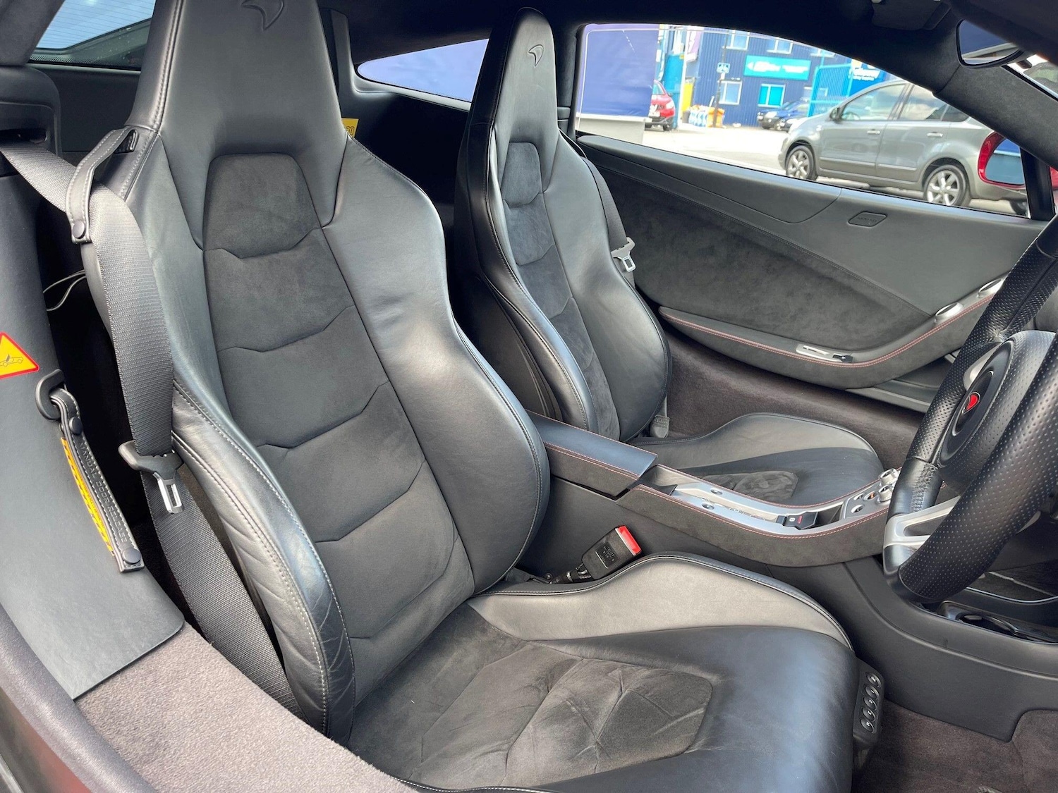 Used McLaren 12C 2011 for sale - 76457662: Photo 16