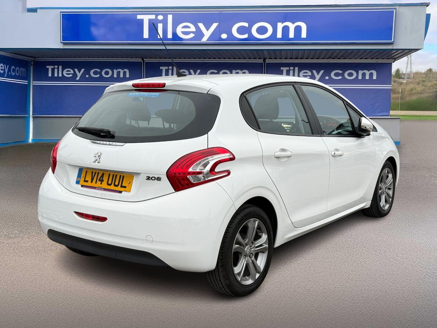 Used Peugeot 208 2014 for sale - 77029231: Photo 10