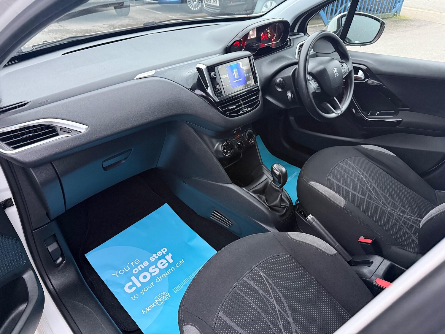 Used Peugeot 208 2014 for sale - 77029231: Photo 22