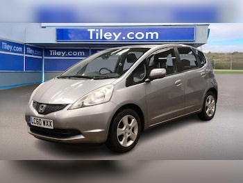 Used Honda Jazz 2010 for sale - 77574780: Photo