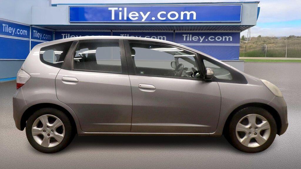 Used Honda Jazz 2010 for sale - 77574780: Photo 6