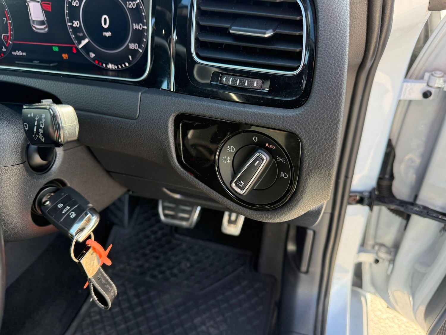 Used Volkswagen Golf for sale - 77704706: Photo 15