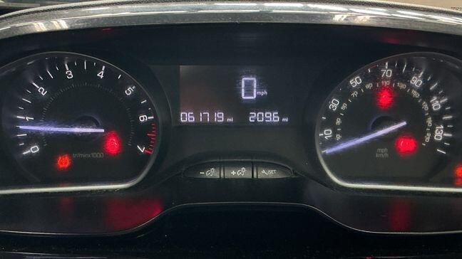 Used Peugeot 2008 2016 for sale - 78100776: Photo 11