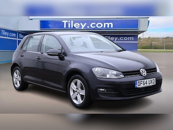 Used Volkswagen Golf 2015 for sale - 76993376: Photo