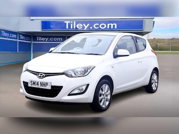 Used Hyundai i20 2014 for sale - 76032525: Photo
