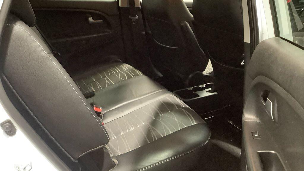 Used Kia Venga 2015 for sale - 77925898: Photo 12